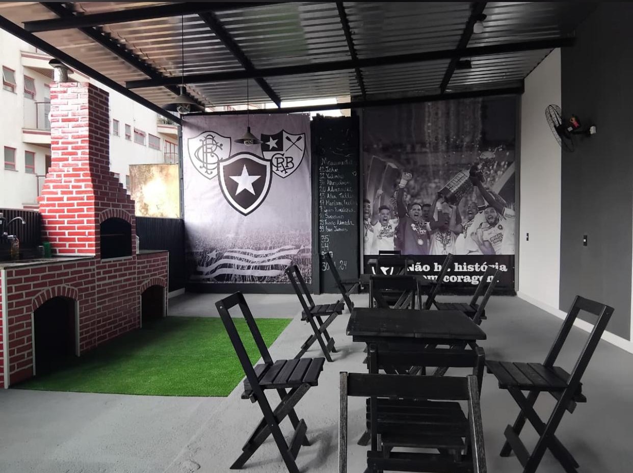 Móveis em Estabelecimento Comercial - Bar/Restaurante